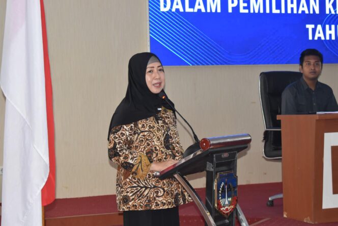 
 Plh. Sekda Kolaka Hj. Andi Wahidah