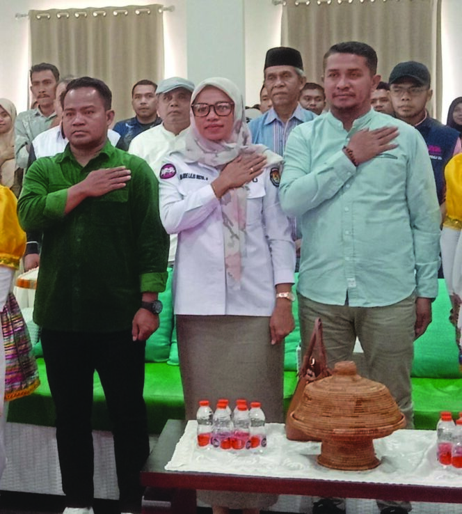 
 Kordiv Data KPU Muna, Alimuddin (kiri). FOTO: Ahmad