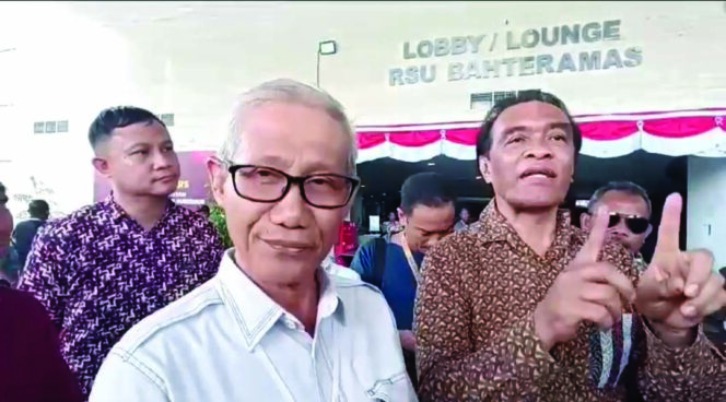 
 LA-IDA saat memberikan keterangan usai menjalani tes psikolagi di RSUD Bahteramas. (wartasuar.com)