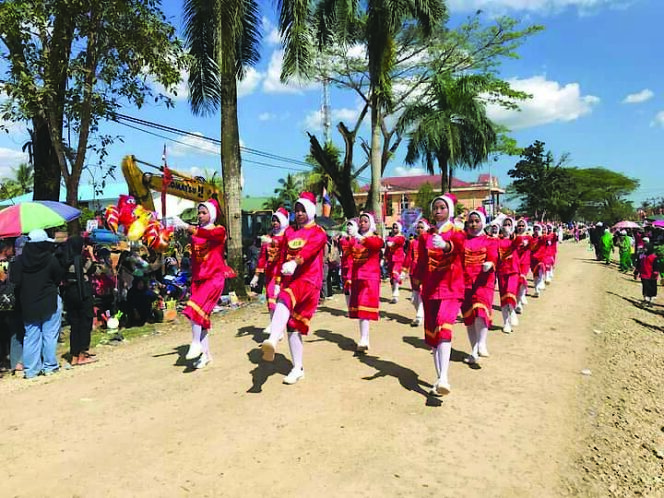 
 Gerak Jalan Indah Meriahkan HUT RI di Koltim