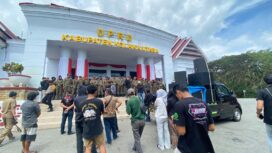 GERAM saat melakukan demonstrasi di DPRD terkait sertifikasi lahan secara pribadi yang selama ini digunakan sebagai akses masyarakat. (Sulaeha)