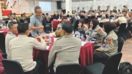 Terlihat Personel Bid Keu Polda Sultra saat melaksanakan Rakernis.