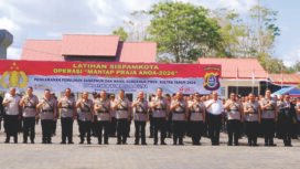 Pose bersama usai melaksanakan Sipamkota di Brimob Polda Sultra. Foto Kadamu