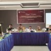 KPU Butur menggelar Rakor terkait persiapan pendaftaran bakal calon bupati dan wakil bupati serta tata cara penggunaan silonpilkada pada pemilihan serentak, di Hotel Sara’ea Kecamatan Kulisusu, Senin (26/8/2024). Foto : Darmawan