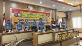 Polda Sultra saat melaksanakan penandatanganan pakta integritas dan pengambilan sumpah seleksi bintara.