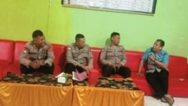 Personel Subdit Bintibsos Ditbinmas Polda Sultra melaksanakan sosialisasi dan edukasi berkaitan tentang pelecehan seksual terhadap anak dan bullying.
