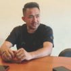 Ketua tim pemenangan pasangan balon gubernur dan balon wakil gubernur Sultra, Ruksamin-Sjafei, Umar Bonte saat memberikan keterangan.