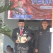 Pjs Bupati Koltim Ari Sismanto membacakan sambutan peringatna hari Sumpah Pemuda di Koltim. (Diskominfo Koltim)