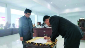 Rancangan Pembangunan Jangka Panjang Daerah (RPJPD) Kabupaten Buton Utara (Butur) tahun 2025-2045 resmi ditetapkan melalui rapat paripurna di Gedung Serba Guna DPRD Butur, Senin, 30 September 2024.