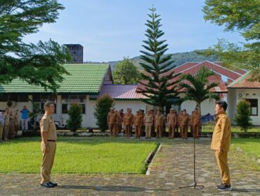 Pasca Cuti, Abd Azis mempimpin Apel Gabungan Lingkup Pemkab Koltim