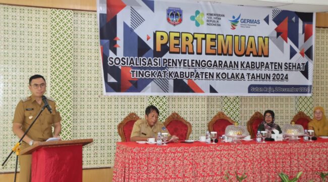 Pj Bupati Kolaka saat memberikan sambutan