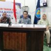Kapolda Sultra, Irjen Pol Dwi Irianto memimpin upacara Wisuda Purnabakti untuk 15 personel Polri di Aula Dachara.Kadamu/Kolaka Pos