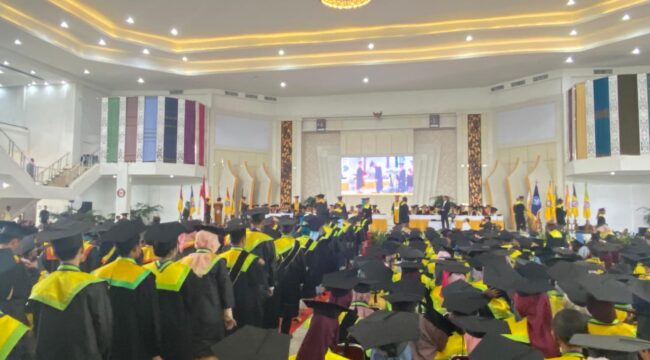 Wisuda Gelombang I UHO Periode Oktober 2024 sampai Januari 2025. (Endra)