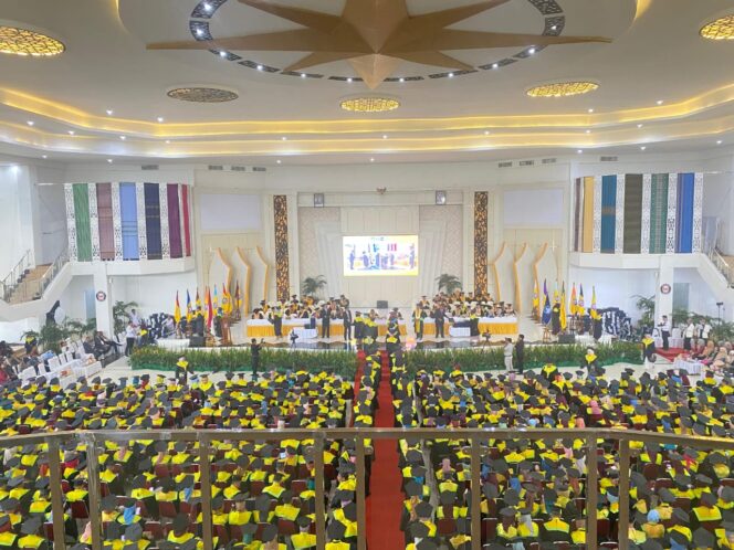
 Wisuda Gelombang Kedua, UHO Luluskan Sebanyak 2.097 Profesi Guru