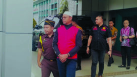 Kepala KUPP Kolaka, Supriadi saat ditahan Kejati Sultra atas kasus dugaan korupsi. Foto Kadamu