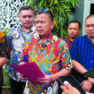 Aspidusus Kejati Sultra, Iwan Catur Karyawan saat memberikan keterangan. Foto Kadamu/