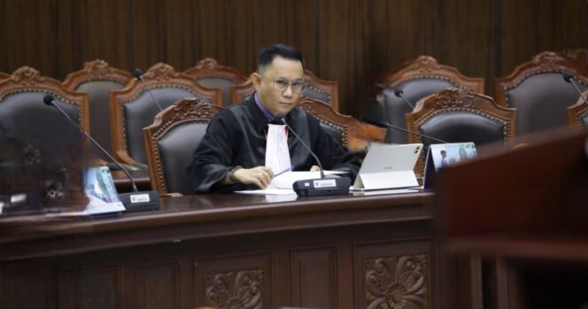 
 Pemimpin Organisasi Advokat Tak Boleh Rangkap Pejabat Negara