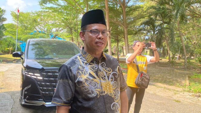 
 Wabup Kolut : Rangkap Jabatan Sekda dan Rektor Melanggar Etika dan Berpotensi Timbulkan Konflik Kepentingan