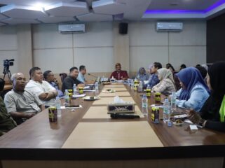 DISKOMINFO KOLAKA SAAT MELAKUKAN RAPAT. FOTO DISKOMINFO KOLAKA 