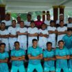 upati Kolaka dan Wakil Bupati untuk turun langsung ke lapangan hijau dalam rangka memeriahkan peringatan Hari Ulang Tahun ke-80 Kemerdekaan Republik Indonesia. Pertandingan persahabatan tersebut mempertemukan Tim Forkopimda melawan tim gabungan sejumlah perusahaan, di antaranya PT Ceria Nugraha Indotama, PT Antam, dan perusahaan lain.
DISKOMINFO KOLAKA
