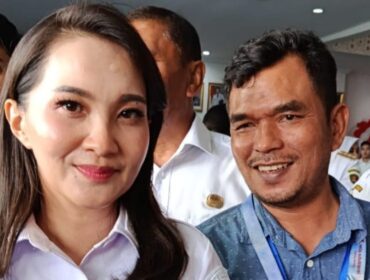 Gubernur Sherly Tjoanda Laos saat memberikan keterangan. Foto Kadamu/Kolaka Pos
