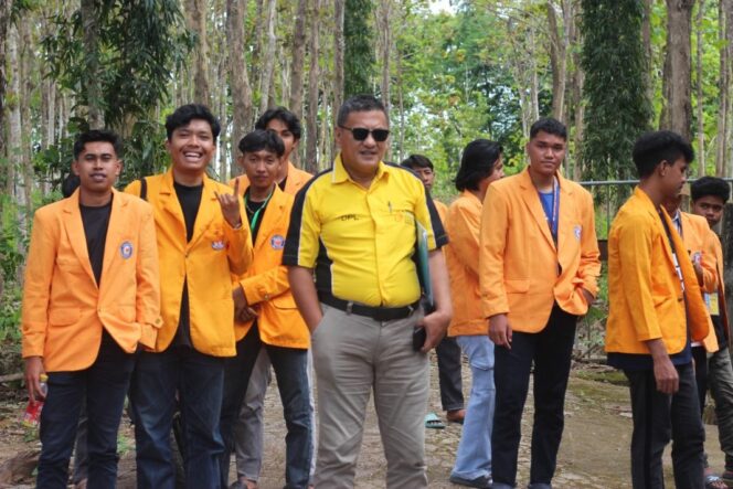 
 UHO Laksanakan KKN-Tematik 2025 di Desa Tapulaga, Mahasiswa Teknik Petakan Infrastruktur Wisata