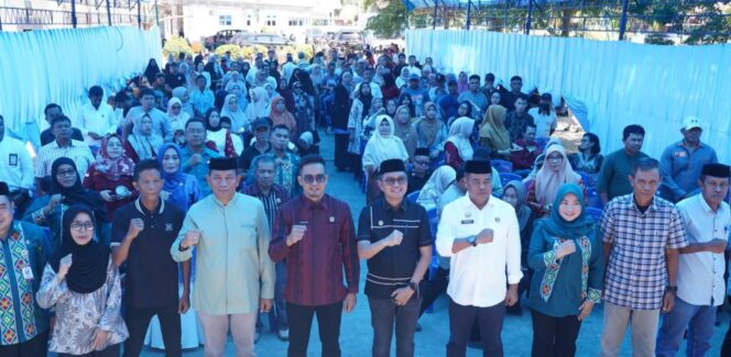 
 Bupati Kolaka foto bersama usai kegiatam Musrembang di Kecamatan Wundulako. Foto Diskominfo Kolaka