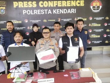 filter: 0; fileterIntensity: 0.0; filterMask: 0; module: j; 
hw-remosaic: 0; 
touch: (-1.0, -1.0); 
modeInfo: ; 
sceneMode: SFHDR; 
cct_value: 0; 
AI_Scene: (200, -1); 
aec_lux: 176.25252; 
hist255: 0.0; 
hist252~255: 0.0; 
hist0~15: 0.0;