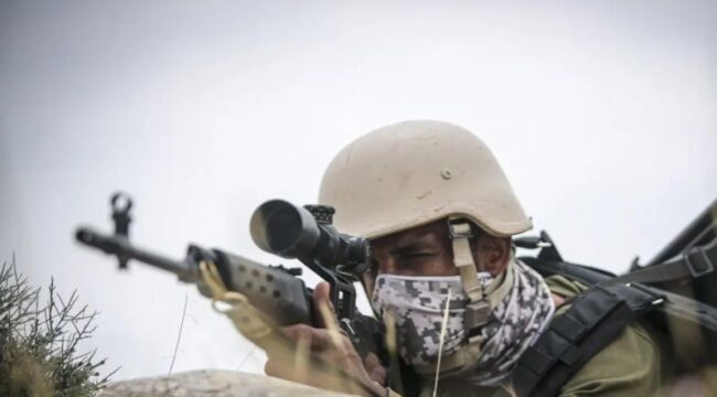 Tentara Iran Intai lawan