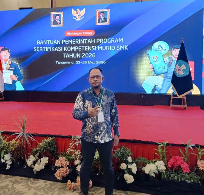 
 Tingkatkan Kualitas Lulusan, SMKN 9 Kolaka Terima Bantuan Program Sertifikasi Kompetensi Siswa dari Direktorat SMK Kemendikdasmen