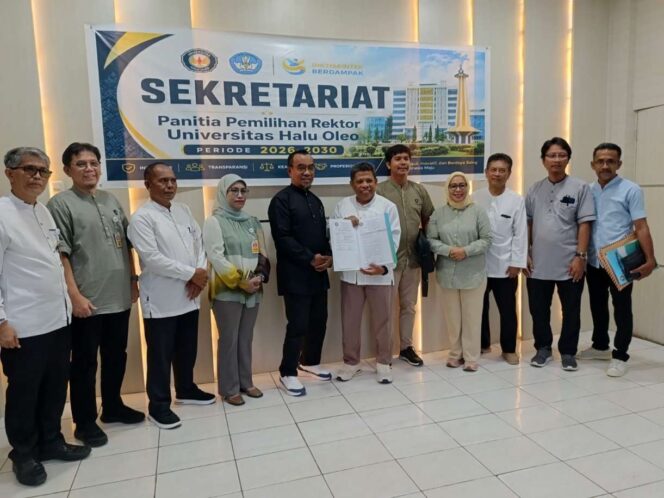 
 Prof Ma’ruf Daftar di Hari Terakhir, Tambah Persaingan Pilrek UHO Jadi Delapan Kandidat