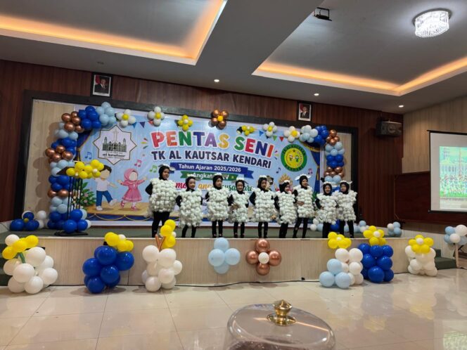 
 TK Al Kautsar Gelar Pentas Seni, Asrun Lio Dorong Kreativitas Anak