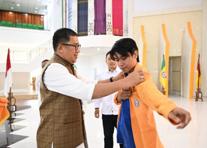 
 UHO Berangkatkan 5.109 Mahasiswa KKN, Siap Mengabdi di Berbagai Wilayah Sultra